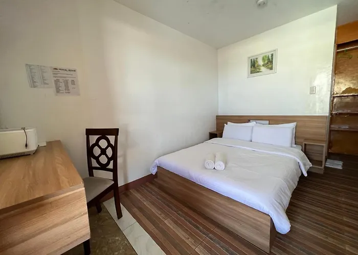 Gingging And Hotel 3*