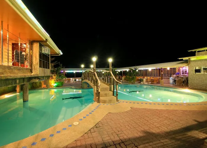 Gingging And Hotel